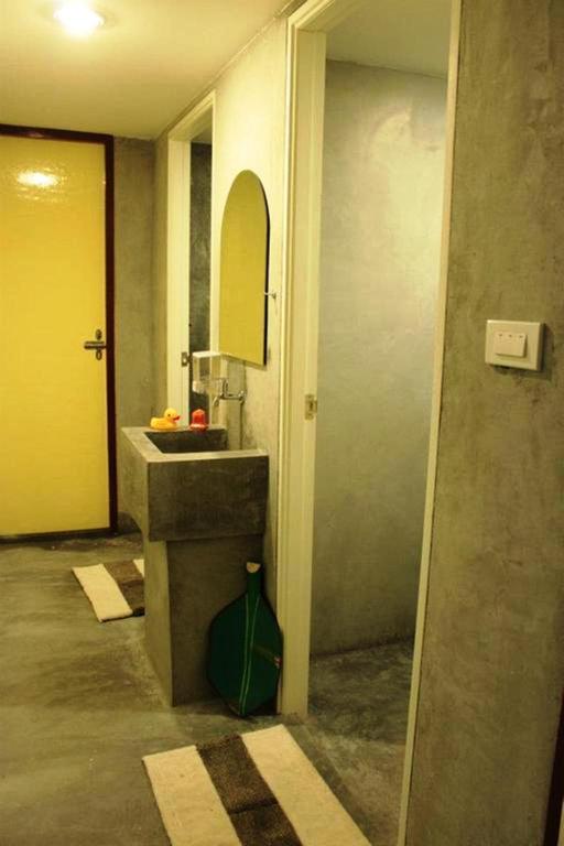 Tid Tarad Hostel Hua Hin Room photo